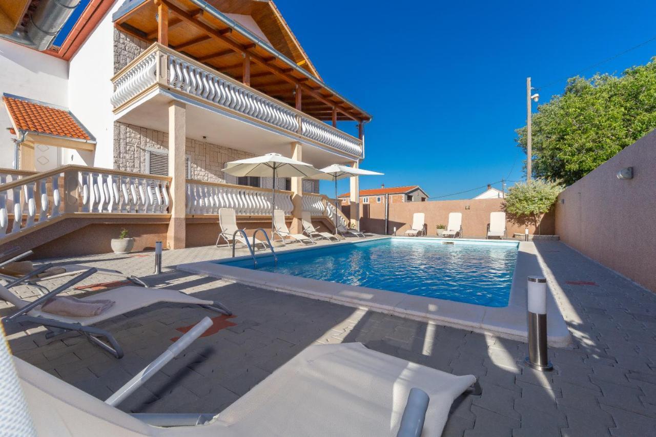 Apartmani Dada Biograd Na Moru Extérieur photo