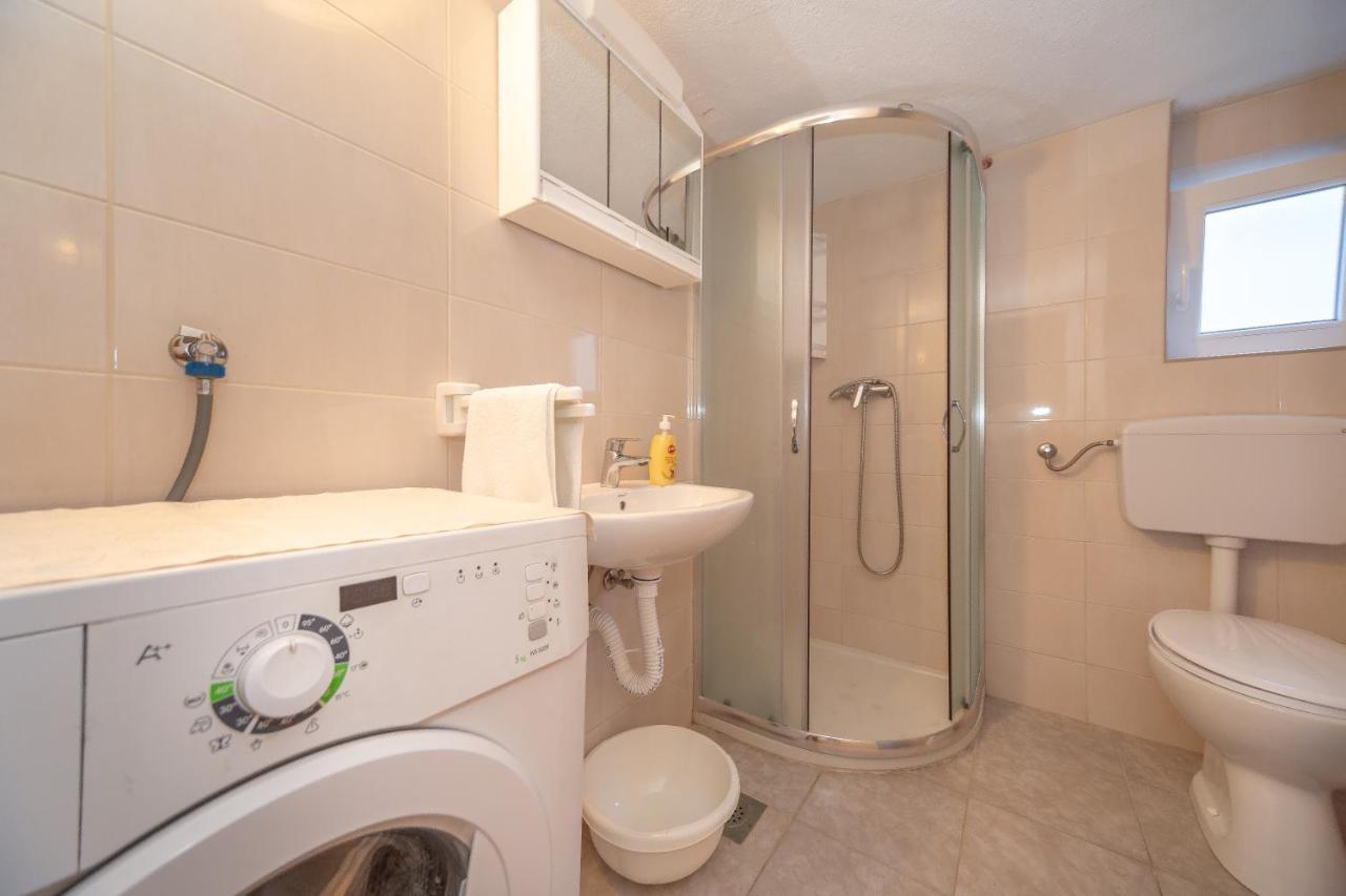 Apartmani Dada Biograd Na Moru Extérieur photo