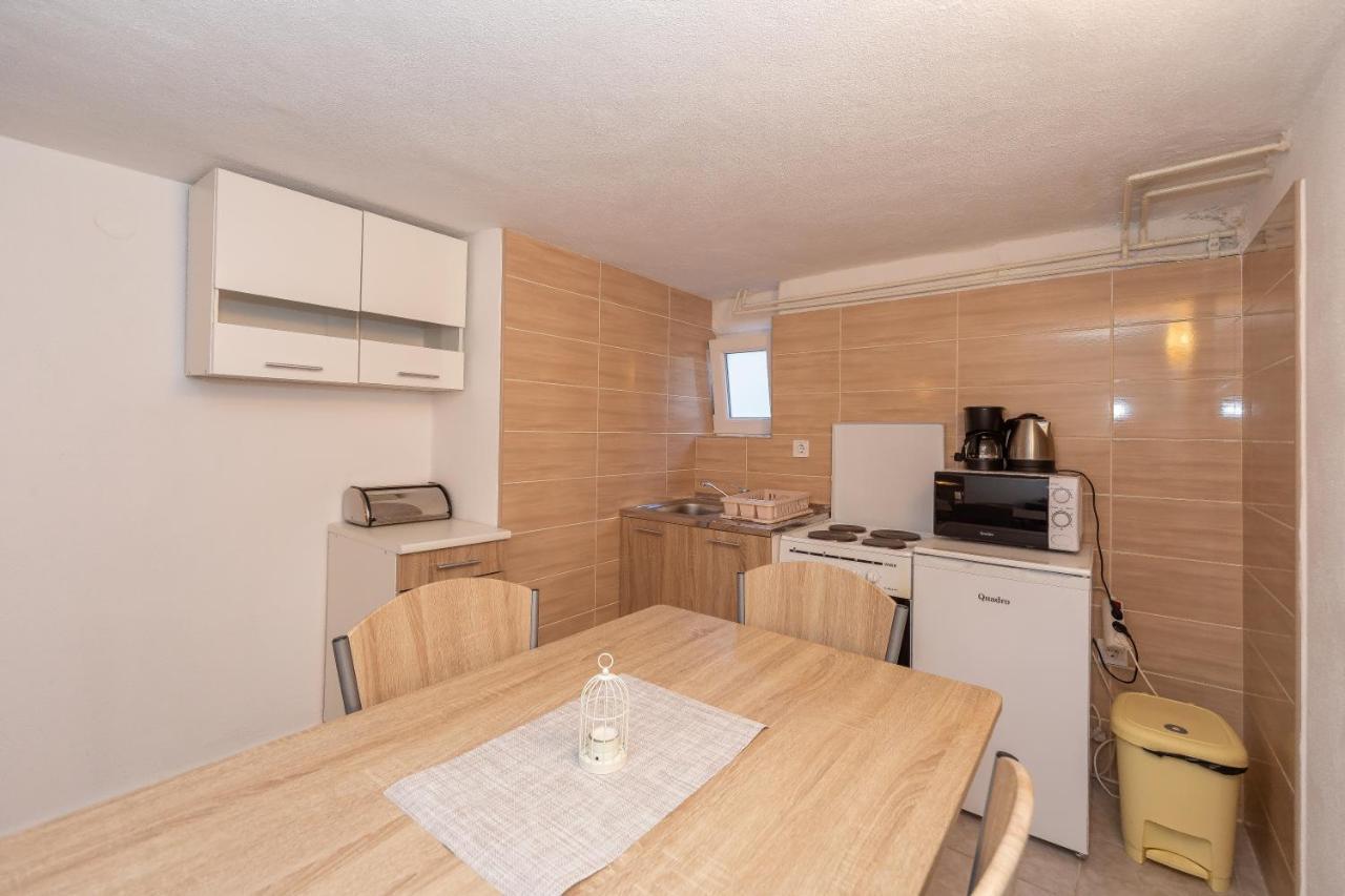 Apartmani Dada Biograd Na Moru Extérieur photo