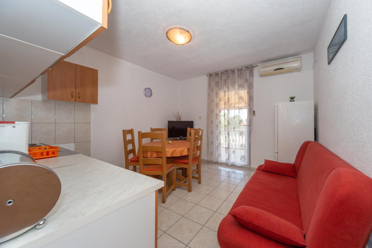 Apartmani Dada Biograd Na Moru Extérieur photo