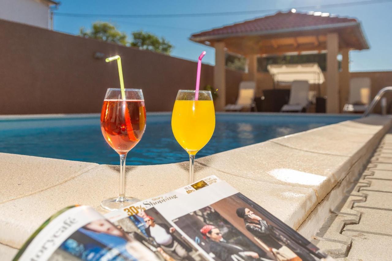 Apartmani Dada Biograd Na Moru Extérieur photo