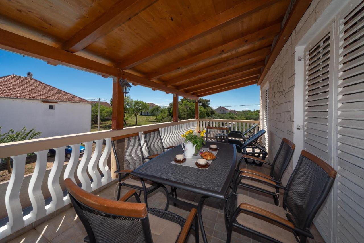 Apartmani Dada Biograd Na Moru Extérieur photo
