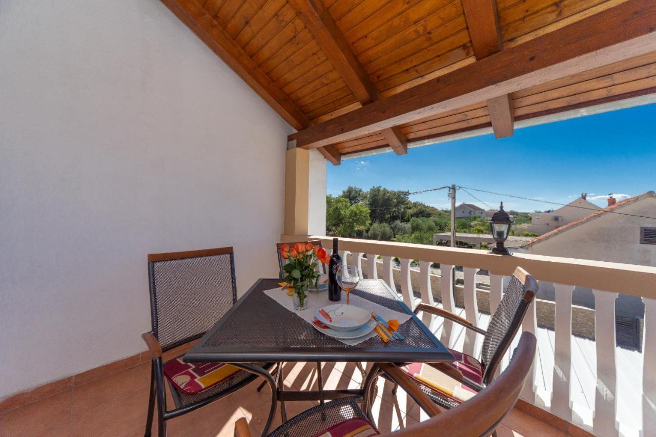 Apartmani Dada Biograd Na Moru Extérieur photo