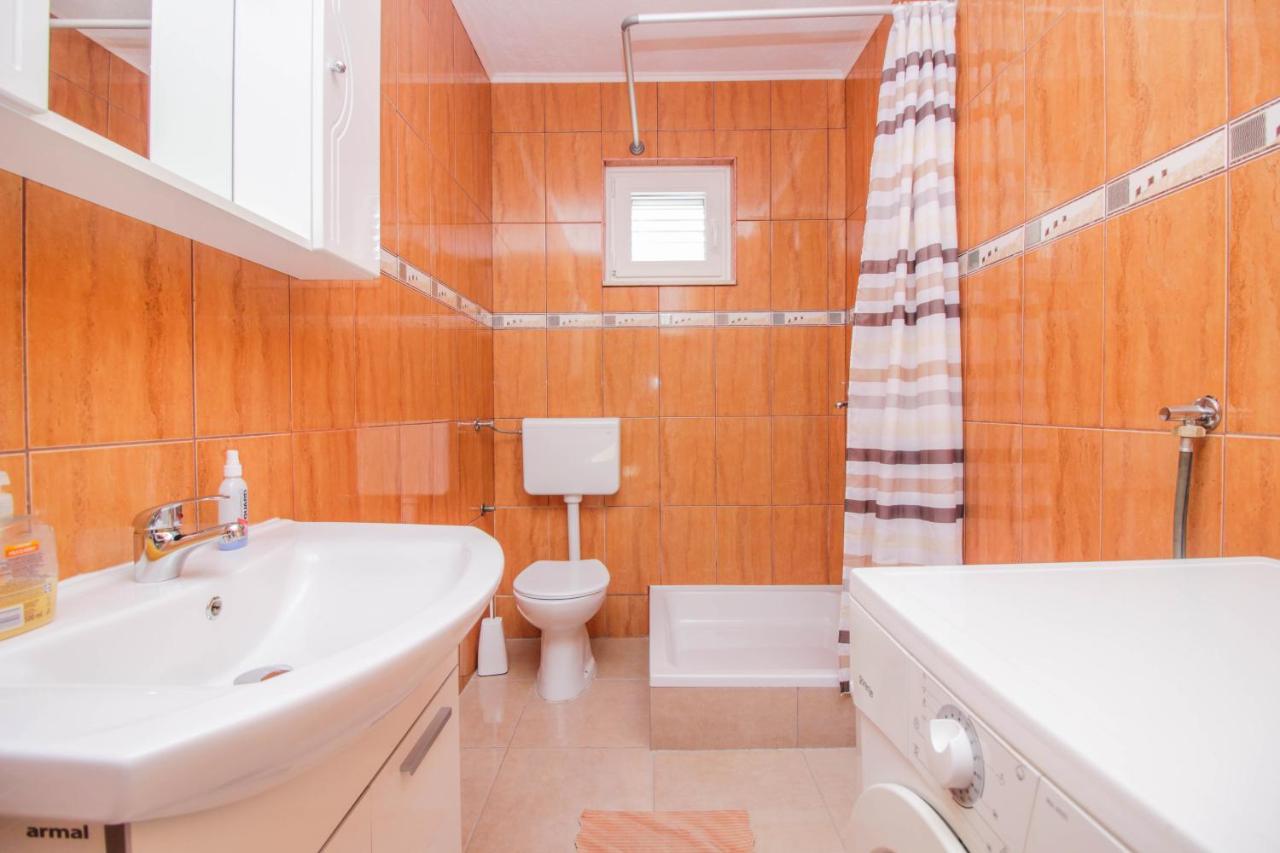 Apartmani Dada Biograd Na Moru Extérieur photo