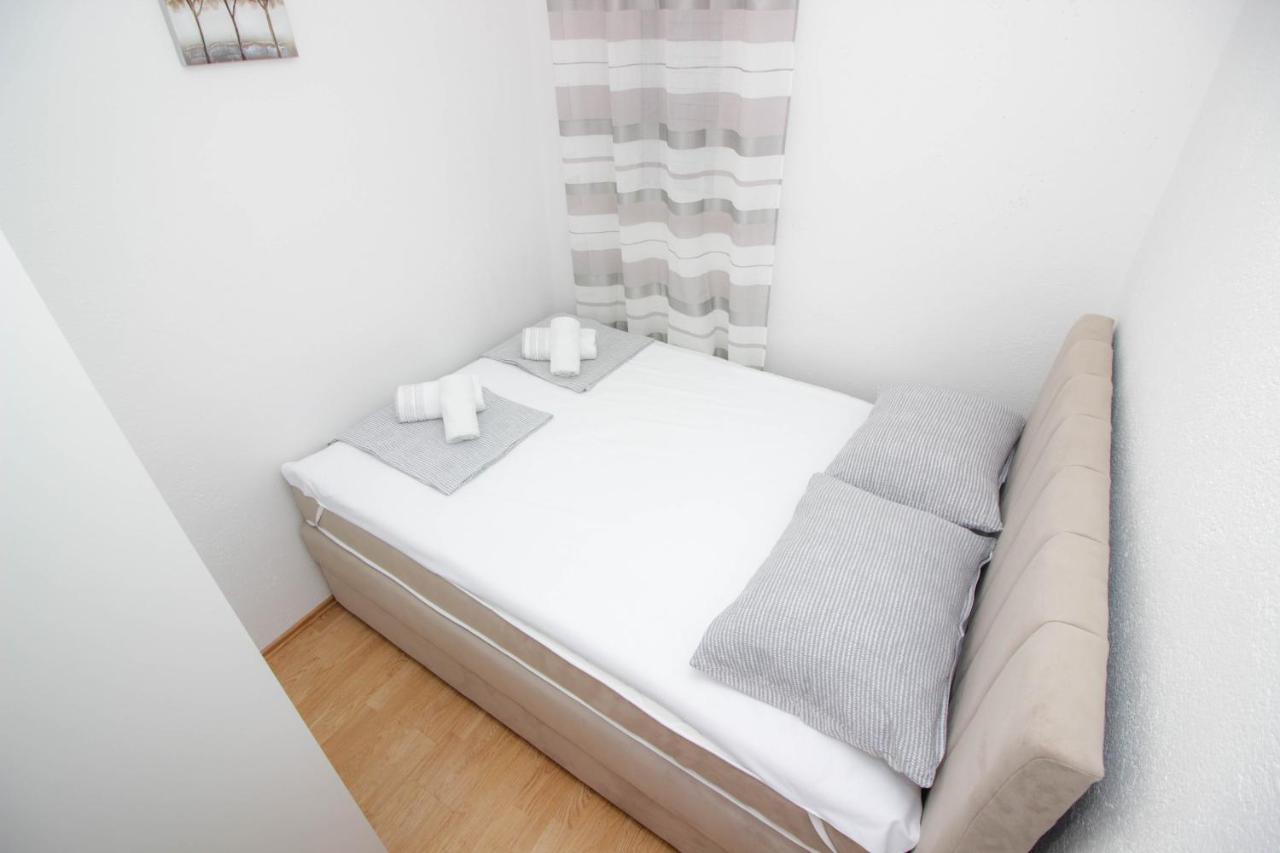Apartmani Dada Biograd Na Moru Extérieur photo