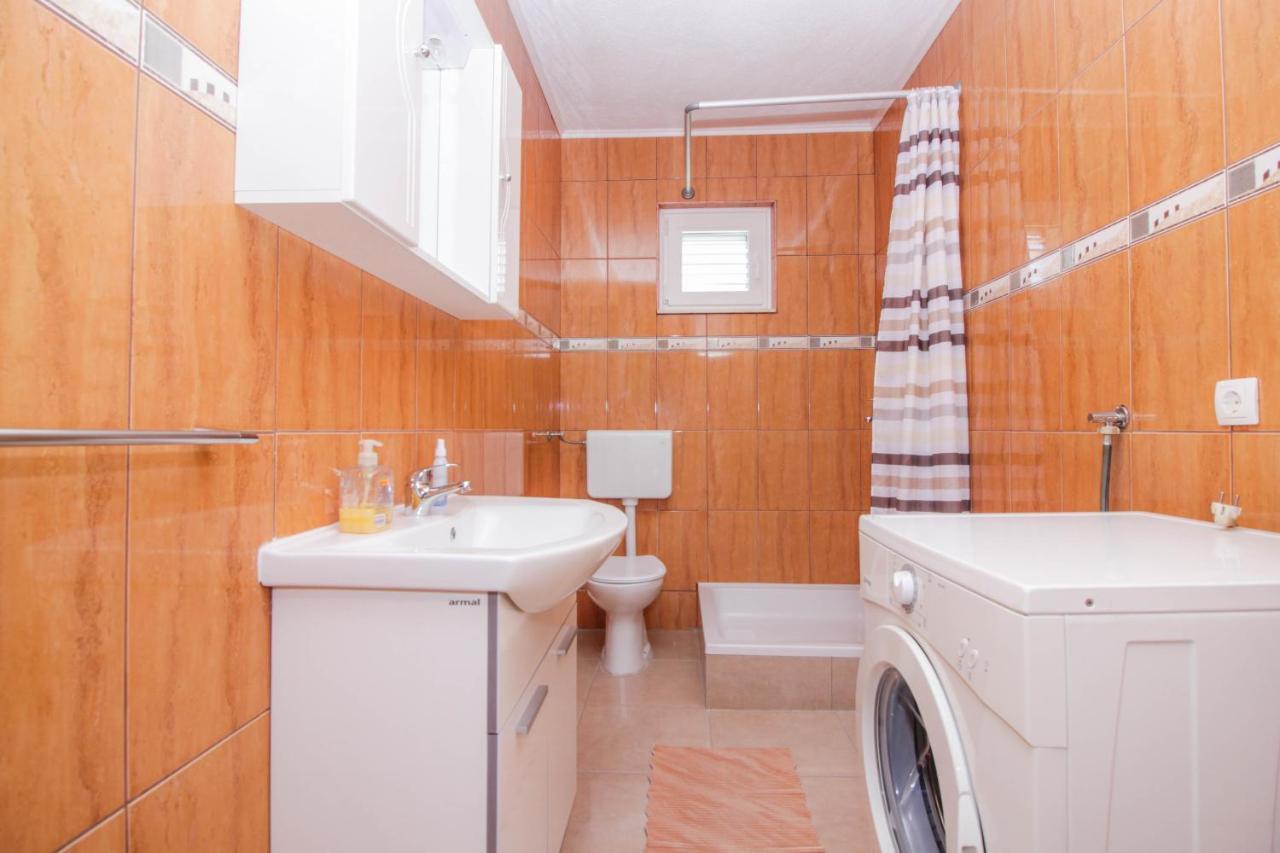 Apartmani Dada Biograd Na Moru Extérieur photo