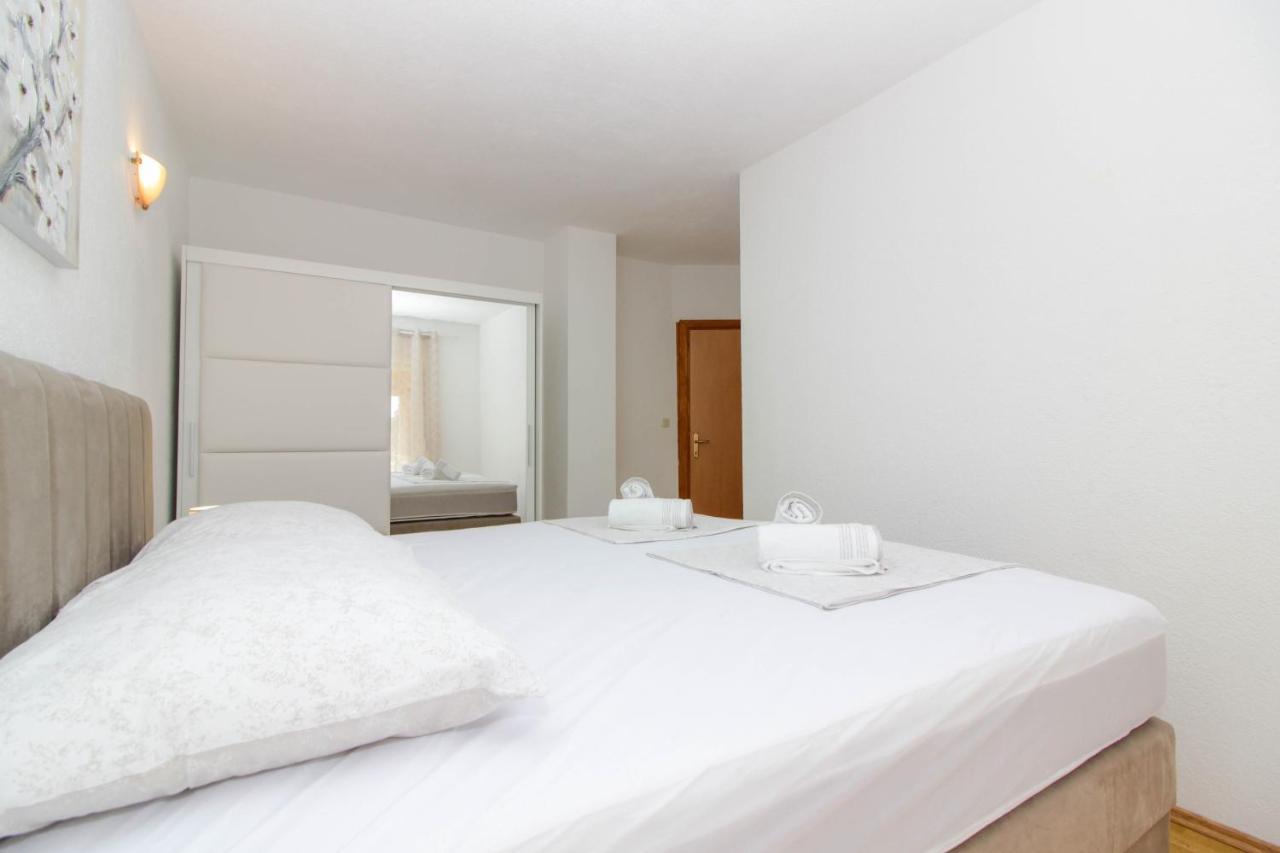 Apartmani Dada Biograd Na Moru Extérieur photo