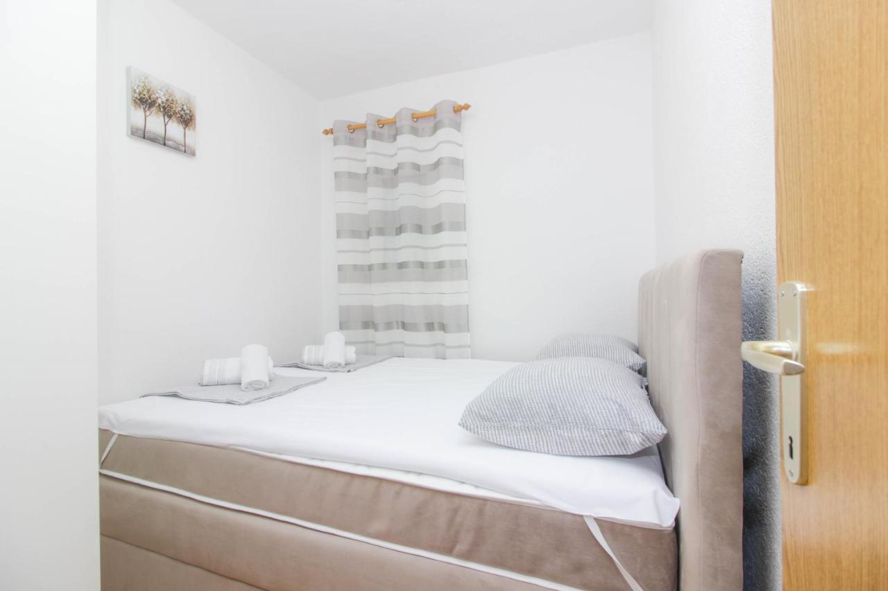 Apartmani Dada Biograd Na Moru Extérieur photo